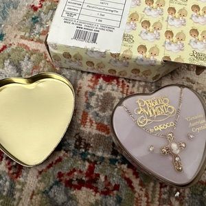 Precious moments pendant and earring set